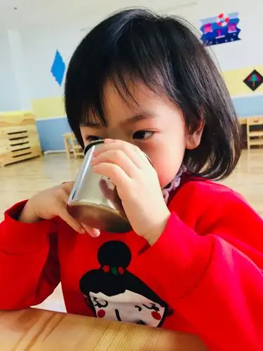 其它 高创幼儿园小一班的美篇 写美篇妈妈和老师说要多喝水,这样对