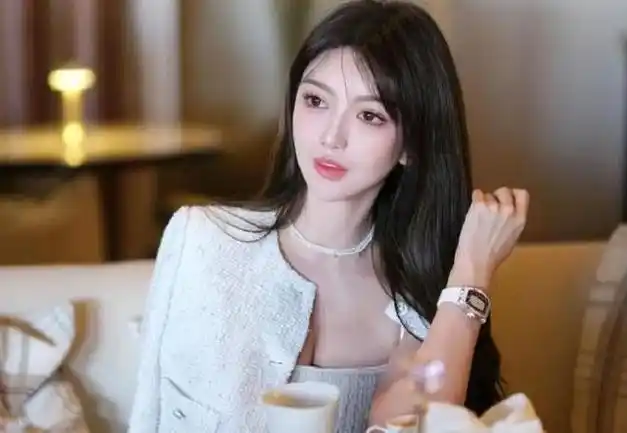 离婚仅两年,黄晓明的"老毛病"又犯了|杨颖|秦岚|李菲儿|陈伟霆|郑中基