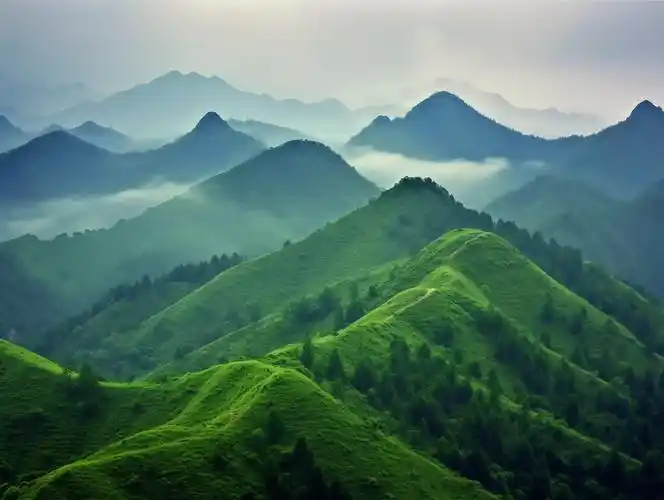 山脉绿色森林山风景自然风景自然风光美丽的大自然群山连绵山峰