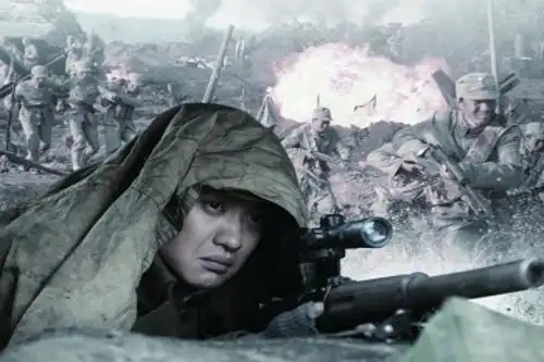 11月24日,横店影视制作出品的36集电视剧《狼烟遍地》即将登陆湖南经