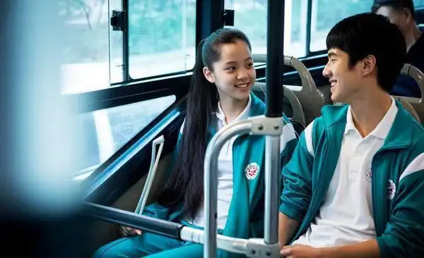 国内高中校服太丑?你没看过彭于晏,刘昊然,杨洋,白敬亭吧