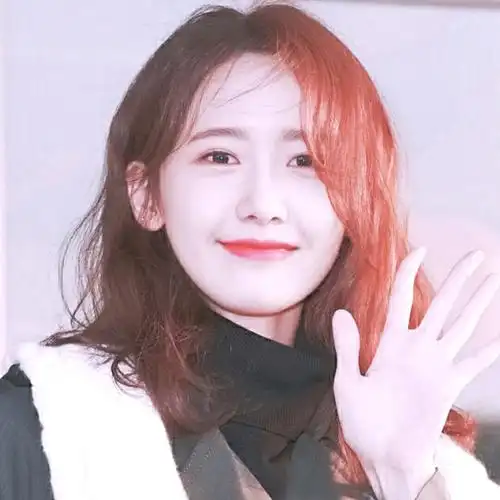 林允儿头像/by沈灿阳