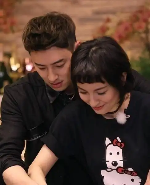 和李易峰,潘玮柏组过cp,吴昕感情生活虽不顺,却依旧是人生赢家