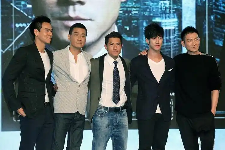 彭于晏与胡歌:男神的友谊,建立在女生的痛苦之上