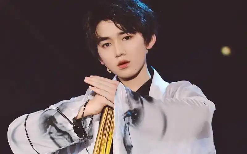 【台风少年团】2.16北京演唱会少年郎宋亚轩竖版focus