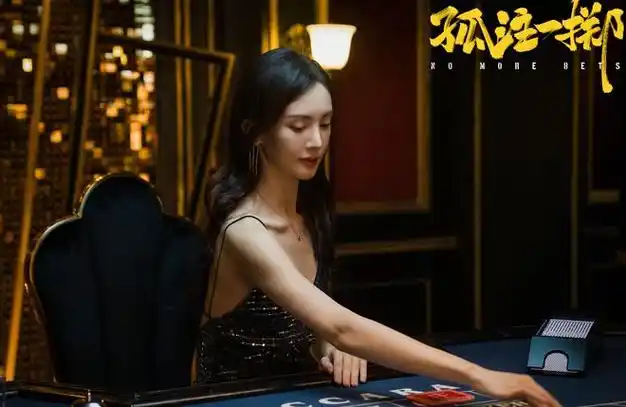 32岁金晨和53岁咏梅同台飙戏整容脸和天然脸差距一目了然