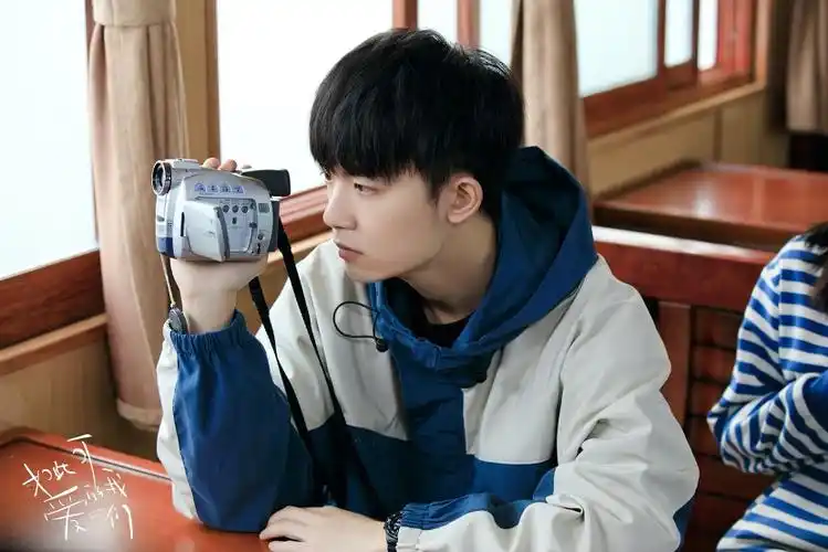 李明德如此可爱的我们圆满收官向上少年闪耀光芒