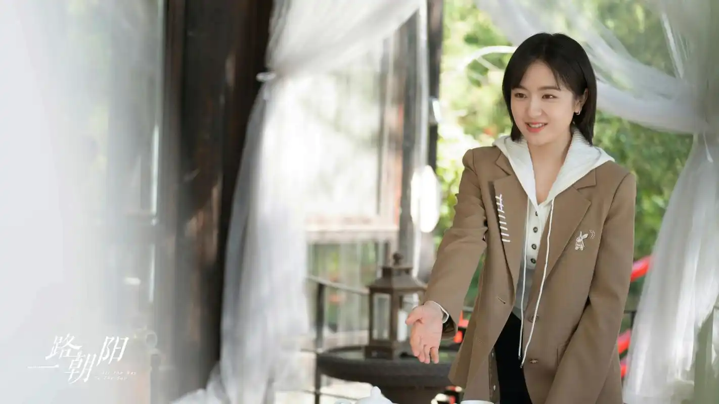 优酷 全网独播,会员每晚22:00更新2集,非优酷会员每晚24:00