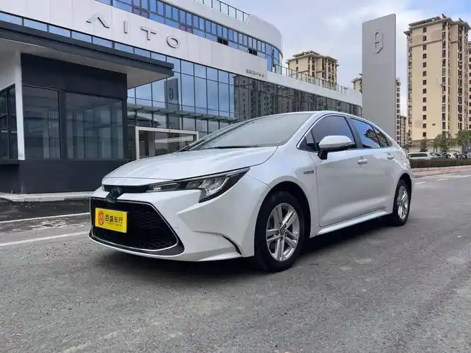 丰田 雷凌  2021款 双擎 1.8h e-cvt豪华版图片