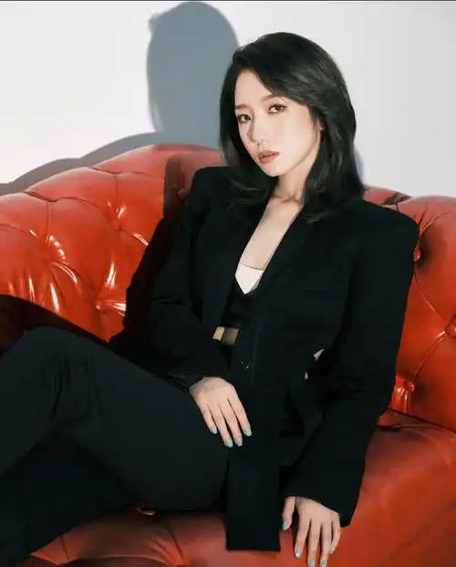 孟美岐巴黎欧莱雅pro品牌大使##孟美岐pick的pro##孟美岐