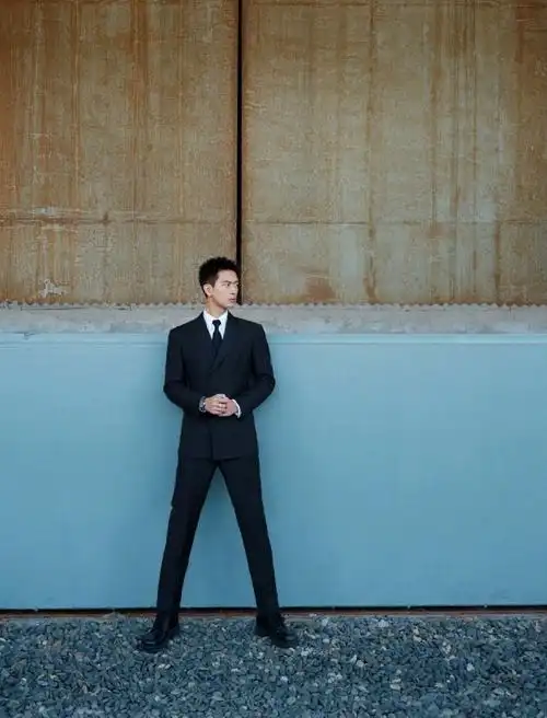 gq 盛典##李现gq黑西装造型