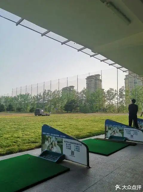 怎么去,怎么走,在哪,在哪里,在哪儿):青岛市崂山区石老人高尔夫