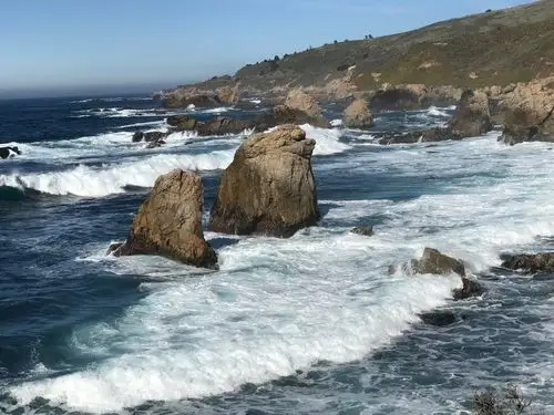 在太平洋的东北海岸边