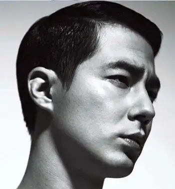 潮男赵寅成发型盘点 时尚范十足