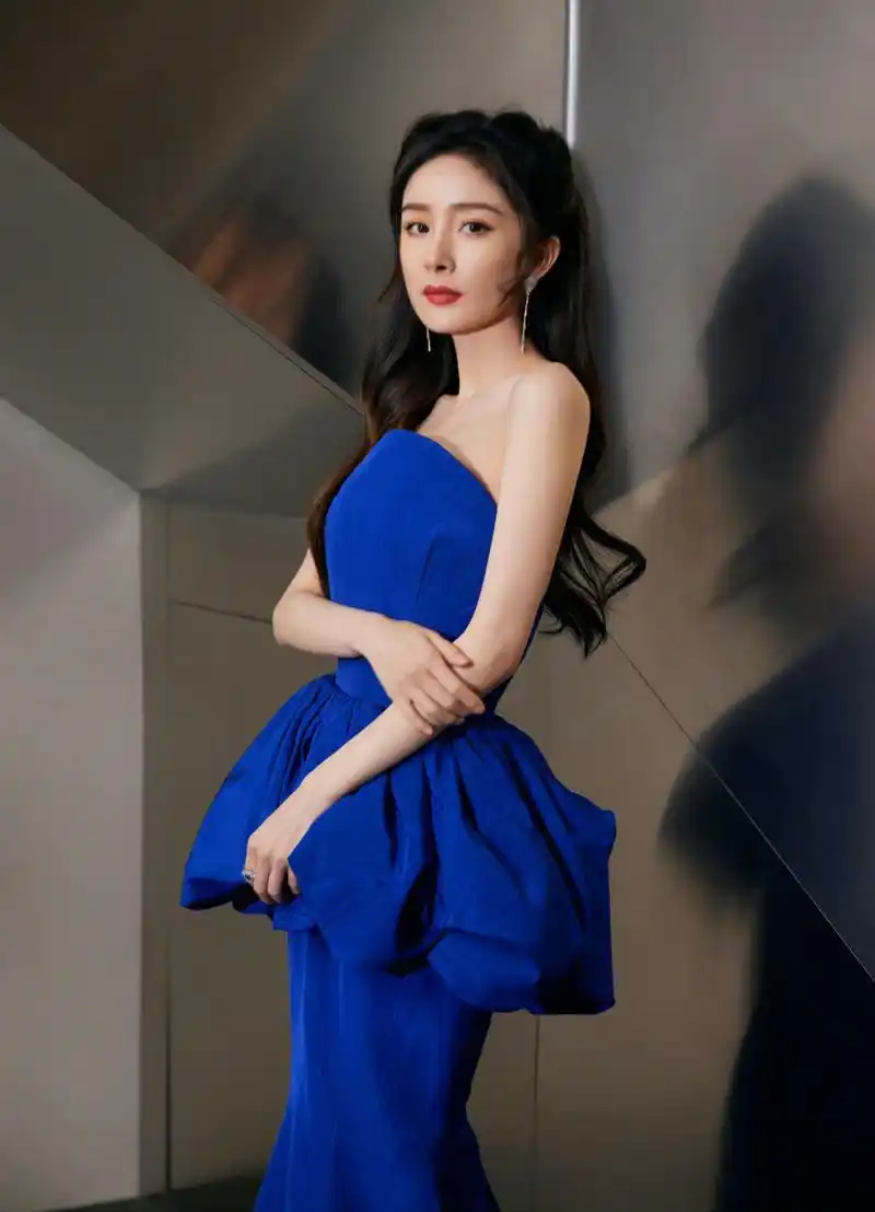 美女壁纸第253期—杨幂#杨幂# #明星# #明星