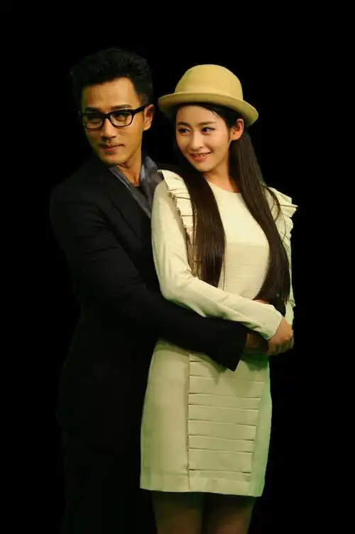 刘恺威颖儿全新写真曝光 含情相望翩然共舞