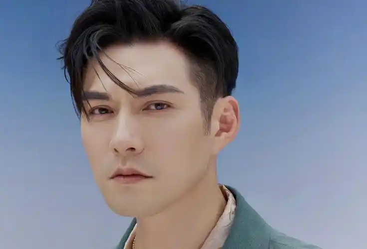 原创严宽的颜值分析