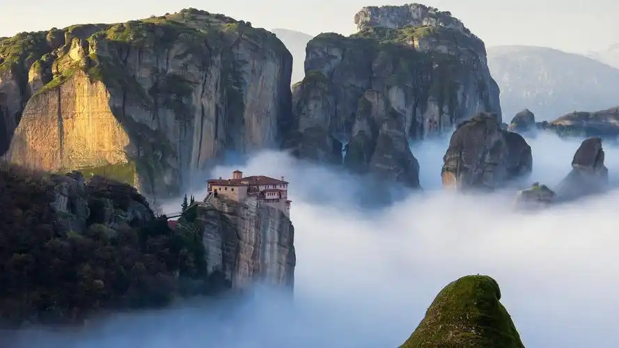自然景观山峰高山悬崖风景大片壁纸