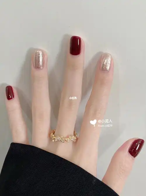 不就是妥妥的高贵气质吗一然指甲油542车厘子7720璀璨金#气质美甲