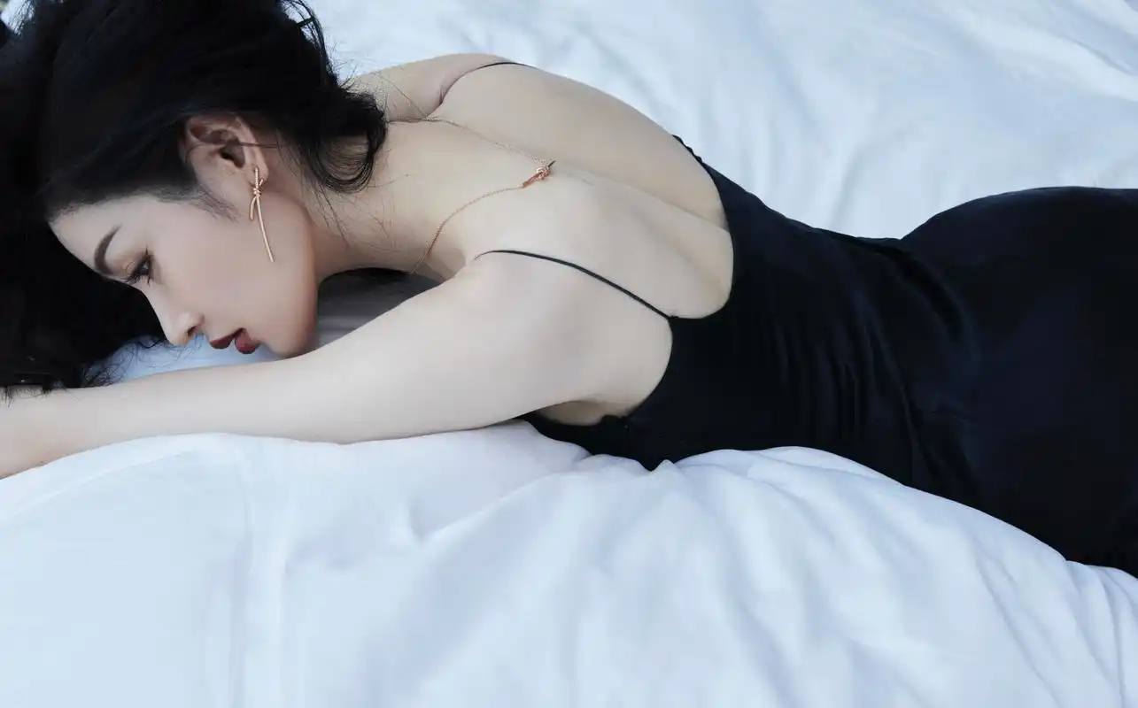 张天爱大长腿系列写真组图