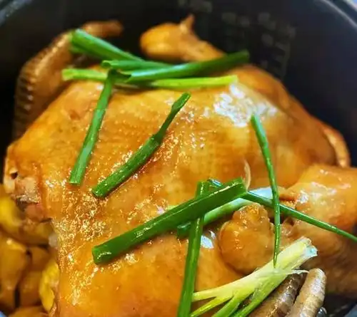 电饭煲焖鸡,真的不要太好吃,6个步骤教会你