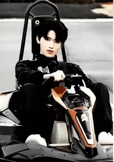 宋亚轩机车造型##王牌对王牌