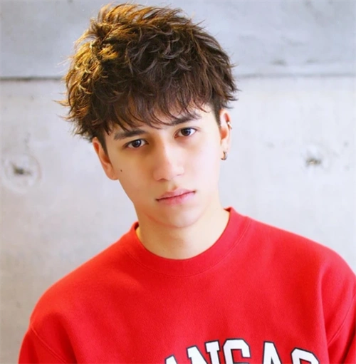 日系经典男生烫发 慵懒帅气纹理烫