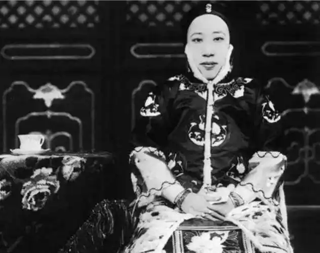 袁世凯最漂亮的女儿惊为天人揭秘袁世凯的后代如今在哪里