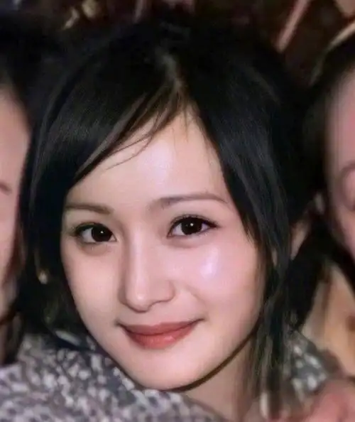 回顾明星刚出道的样子:林心如土气,杨幂方脸,张雨绮膀大腰圆