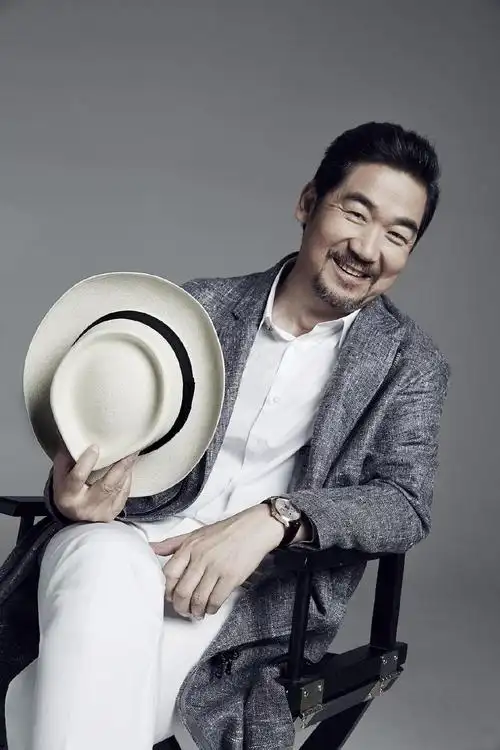 张国立27岁靠前妻翻身33岁二婚59岁多年艺德被儿子毁于一旦