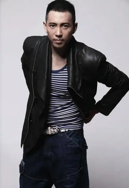 演员谷智鑫的励志人生,和他生命中深爱的一个重要女人