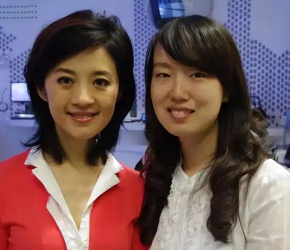 回顾许戈辉:事业巅峰期离开央视,嫁富商后与丈夫前妻亲如姐妹