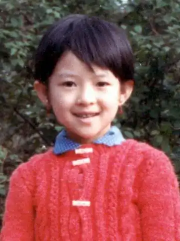 章子怡大肚照首曝光 "女神"儿时旧照大揭秘 天生就是女一号