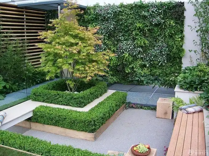 欧式小别墅庭院景观装潢设计图片