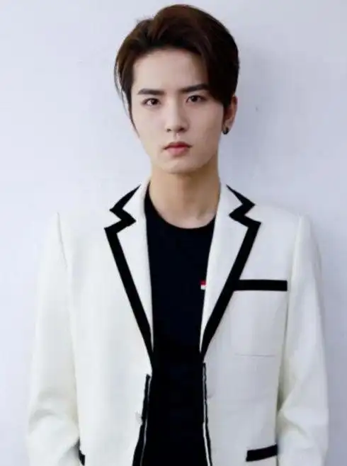 扒扒2018娱乐圈一戏爆红的十位小鲜肉明星