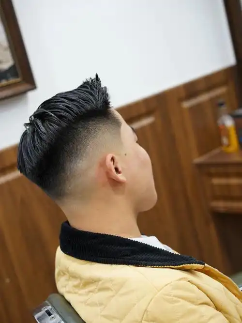 复古油头  #油头  #男士发型