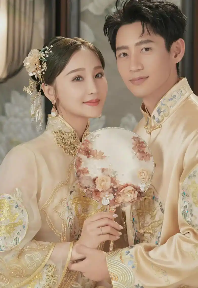 魏晨今日三亚大婚婚礼场地彩排画面曝光橙色主题粉丝应