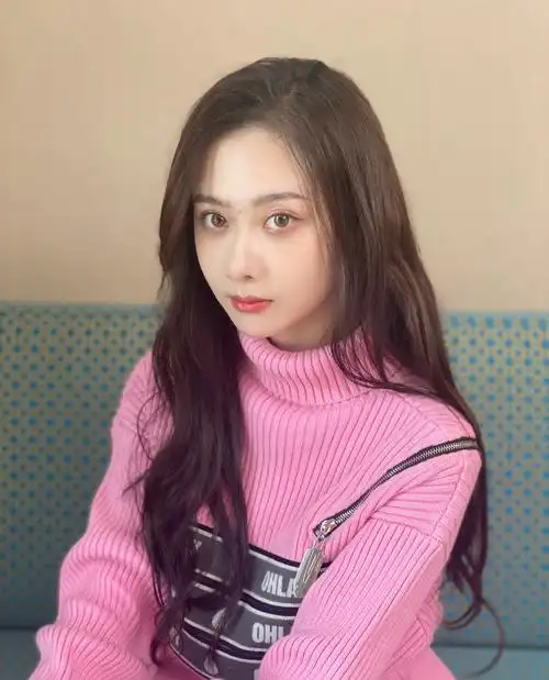 曹曦月粉色毛衣甜美写真图片44