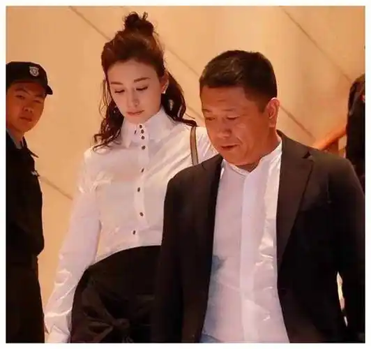 长得漂亮戏也好,为人低调不张扬,追求平淡生活_表演_徐佳宁_感情