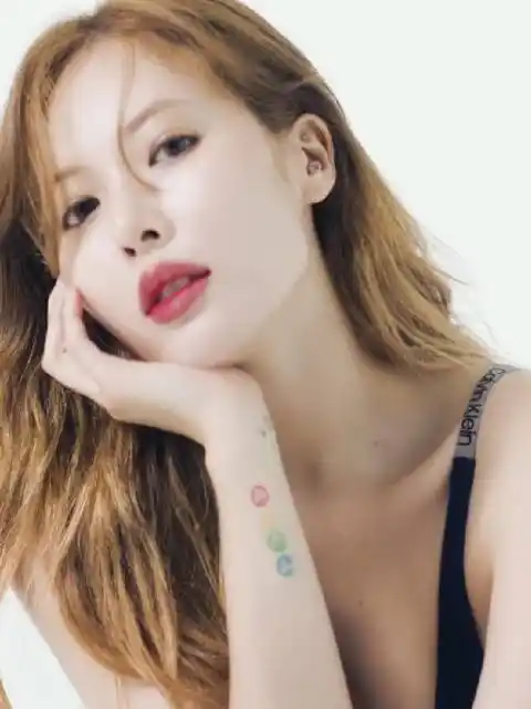 ck亚洲区形象大使金泫雅