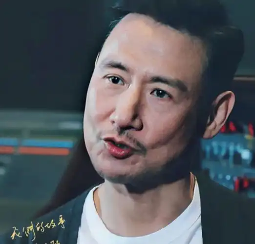 张学友抛售复式豪宅后积极营业,推新歌鼓励奥运健儿,天王派头足