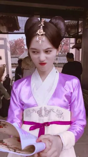 鞠婧祎
