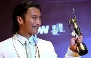 成龙直言谢霆锋是接班人,本尊回应,现场力挺引关注