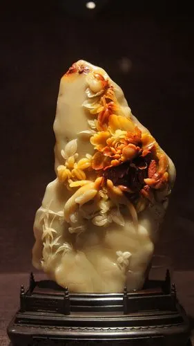 难得一见的精美寿山石雕