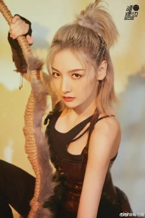 赵粤硬糖少女303第一主舞