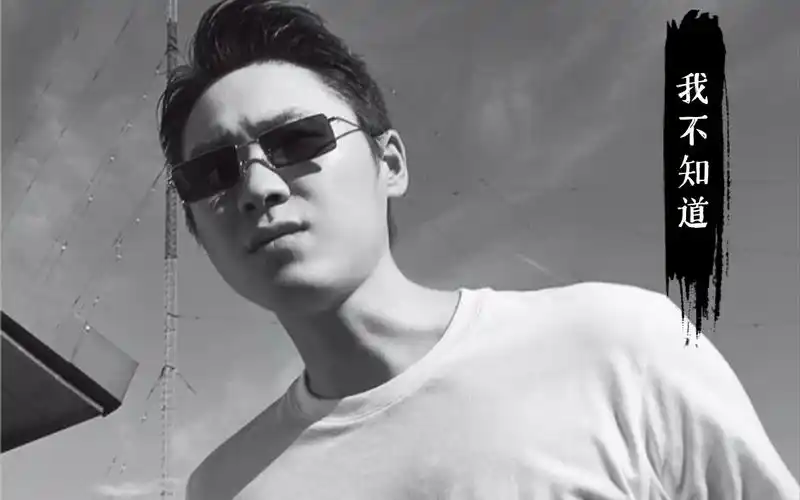 【梁博】"我不知道"哪张照片博哥最帅,反正没有博迷们不喜欢06滴