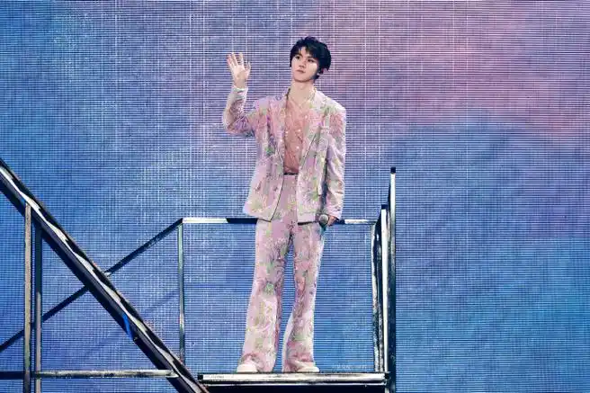 马嘉祺楼间楼演唱会