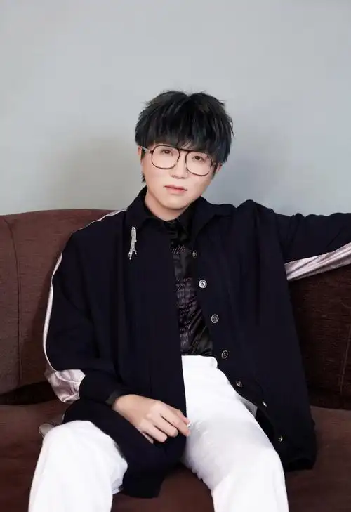 毛不易双十一狂欢夜帅气图片79