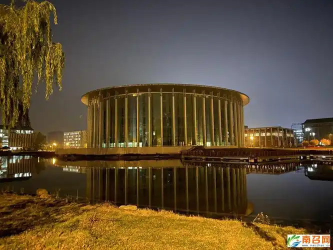 中牟县河南艺术职业学院图书馆