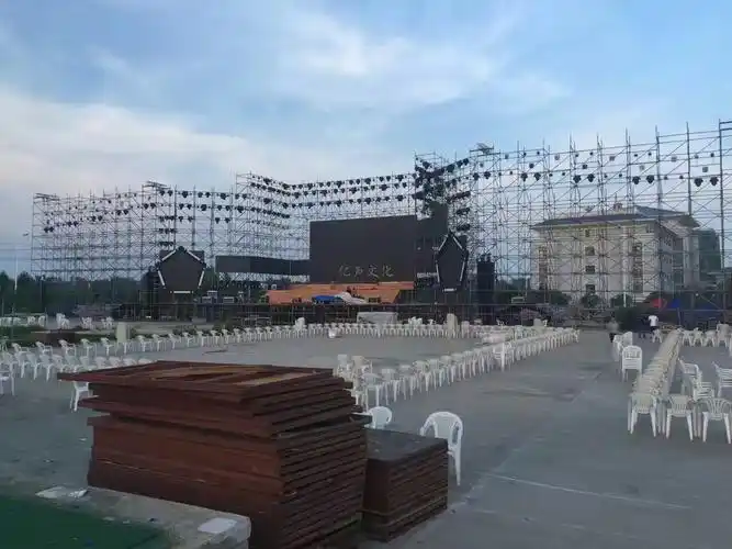 体育馆舞台舞美搭建音乐节舞台搭建以客户需求和产品发展理念为驱动力